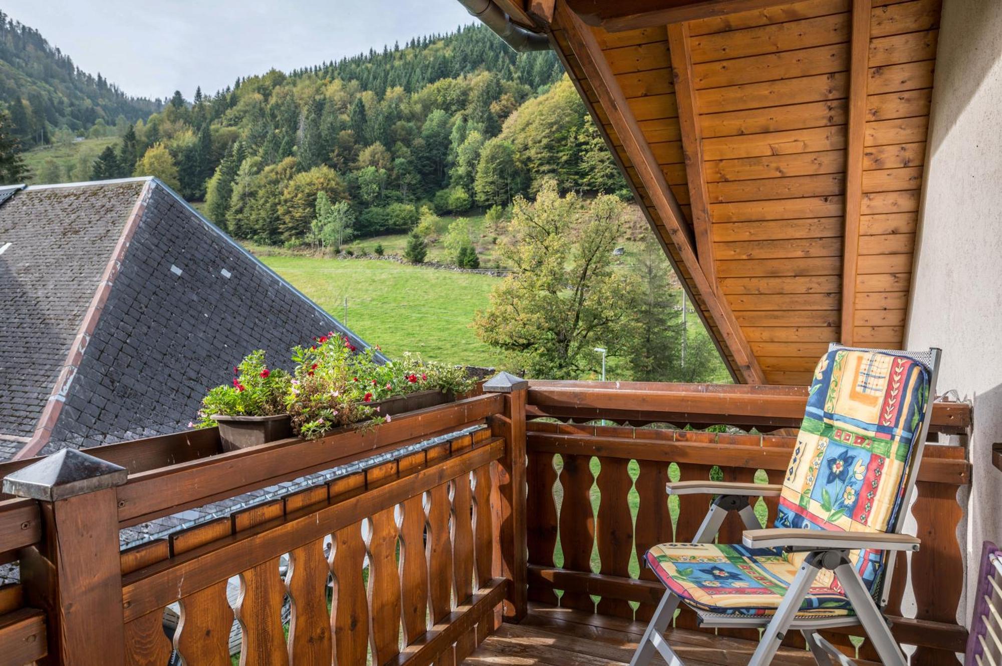 Gasthaus Zur Linde- Napf Oberried  Exterior photo